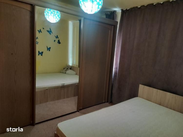 Apartament cu 3 camere decomandat în Valea Rosie