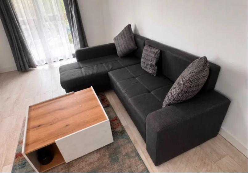 Apartament cu 2 camere decomandat în P-ta Presei Libere