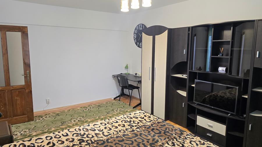 Inchiriez apartament 1 camera decomandat  Deva, Pietroasa (Bl. Mintiei) et 3 - 3