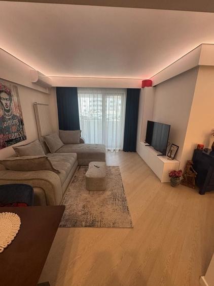 Apartament cu 3 camere decomandat, mobilat în Pipera