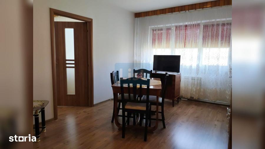 Apartament cu 2 camere semidecomandat în 9 Mai