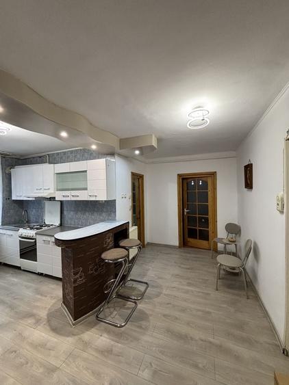 Apartament cu 2 camere decomandat în Dărmănești