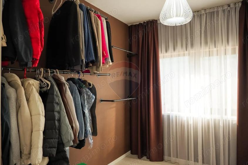 Casă cu 4 camere cu Teren 574 Mp în Central