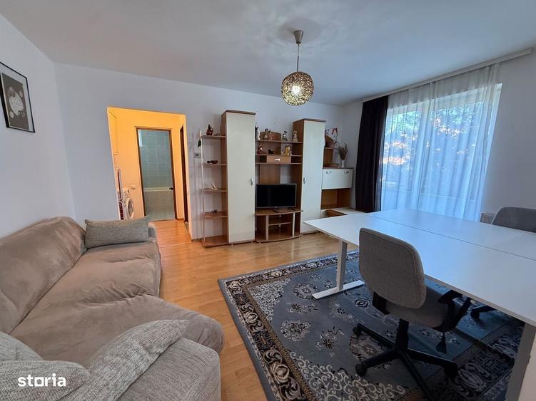Apartament cu 2 camere semidecomandat în Central