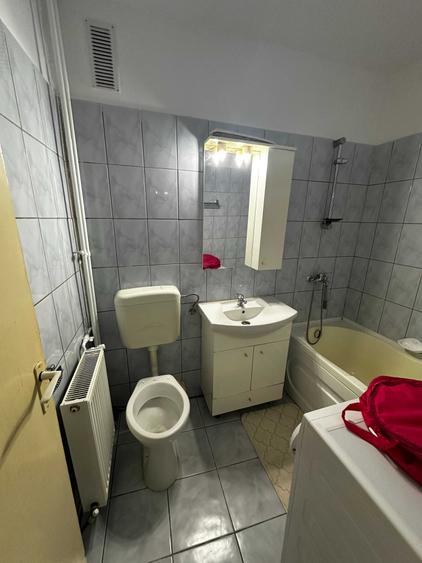 Garsonieră semidecomandată în Lipovei