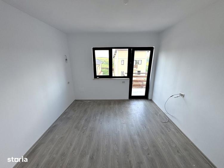 Casă cu 4 camere în Valea Lupului