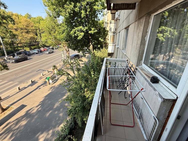 Apartament cu 2 camere decomandat în Tineretului