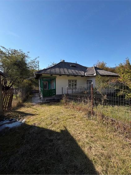 Teren de 1500 mp, în Hangu