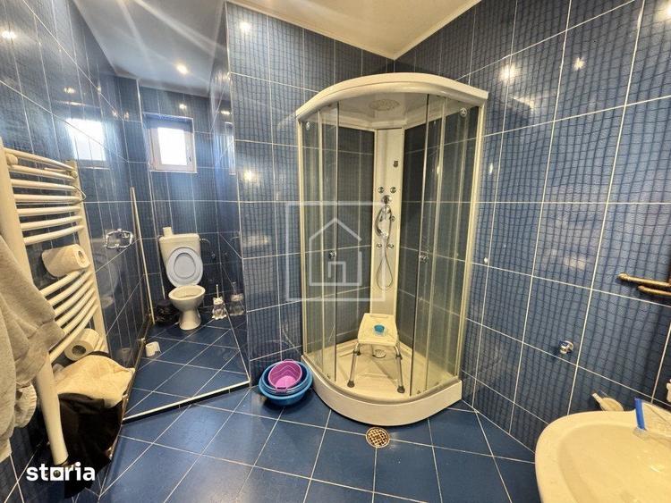 Casă cu 4 camere cu Canalizare în Valea Aurie