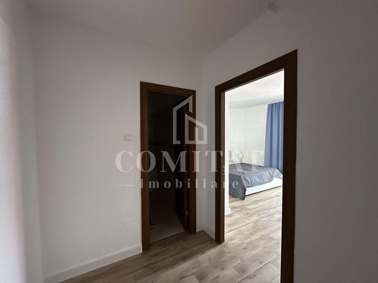 Apartament cu 5 camere semidecomandat, mobilat în Bună Ziua