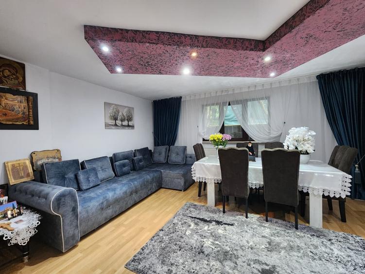 Casă individuală cu 5 camere cu Teren 513 Mp în Cug