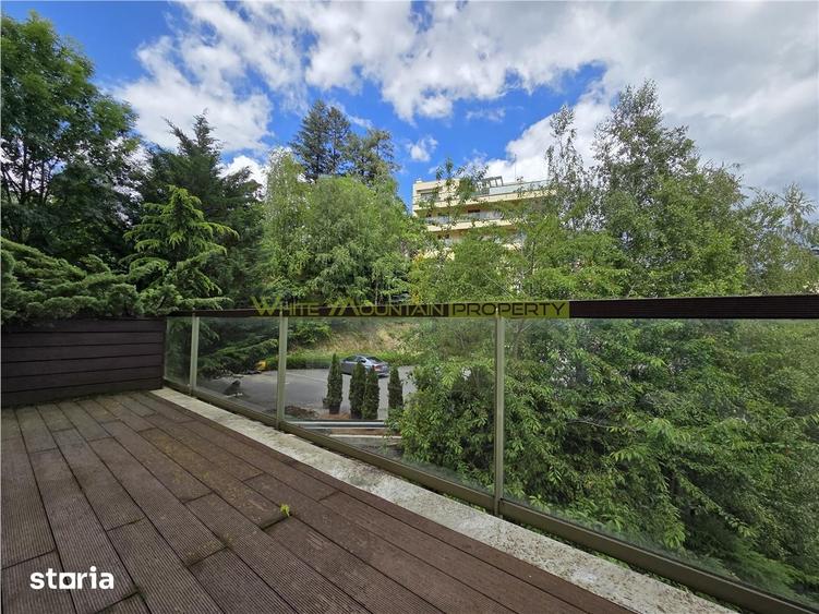 Apartament cu 3 camere, mobilat în Schei