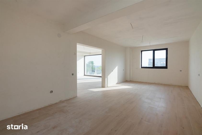Casă cu 4 camere cu Teren 700 Mp în Oncea
