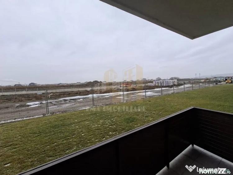 Apartament cu 2 camere semidecomandat în Sânpetru