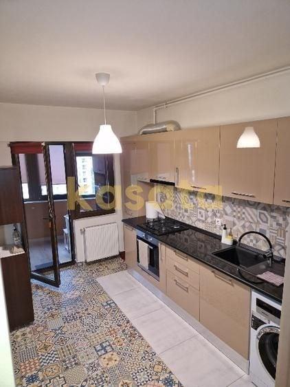 Apartament cu 3 camere decomandat în Grozăvești