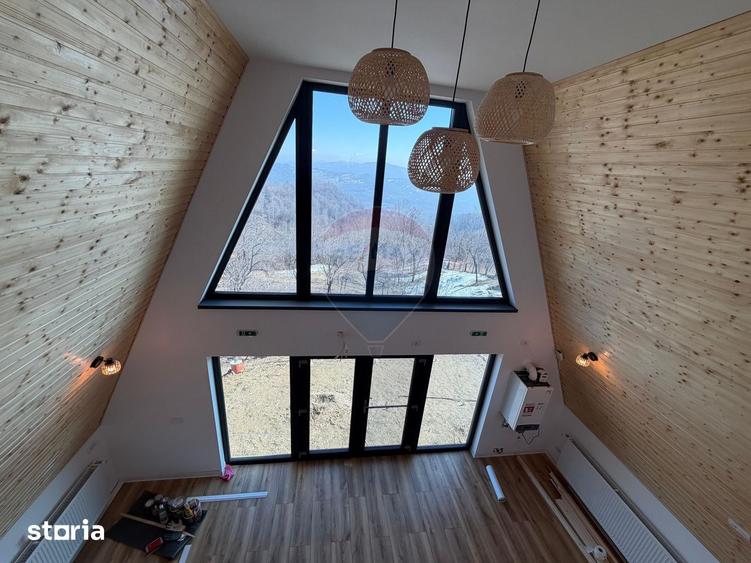 De vanzare Cabana A-Frame cu 1850 mp teren in zona Pucioasa, DB - 1