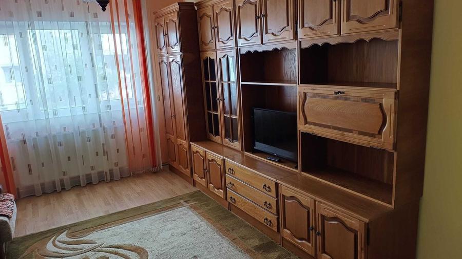 Apartament cu 2 camere decomandat în Vasile Aaron