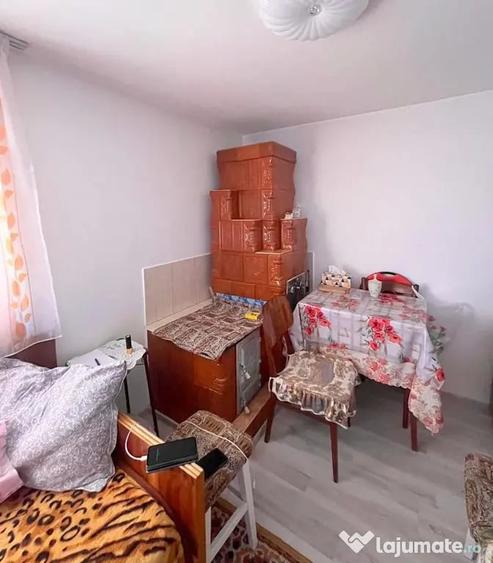 Casă cu 3 camere cu Teren 464 Mp în Braniștea