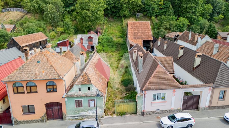 Casă individuală cu 2 camere cu Canalizare în Caragiale