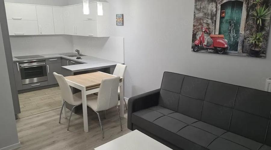 Apartament cu 2 camere decomandat în Vitan