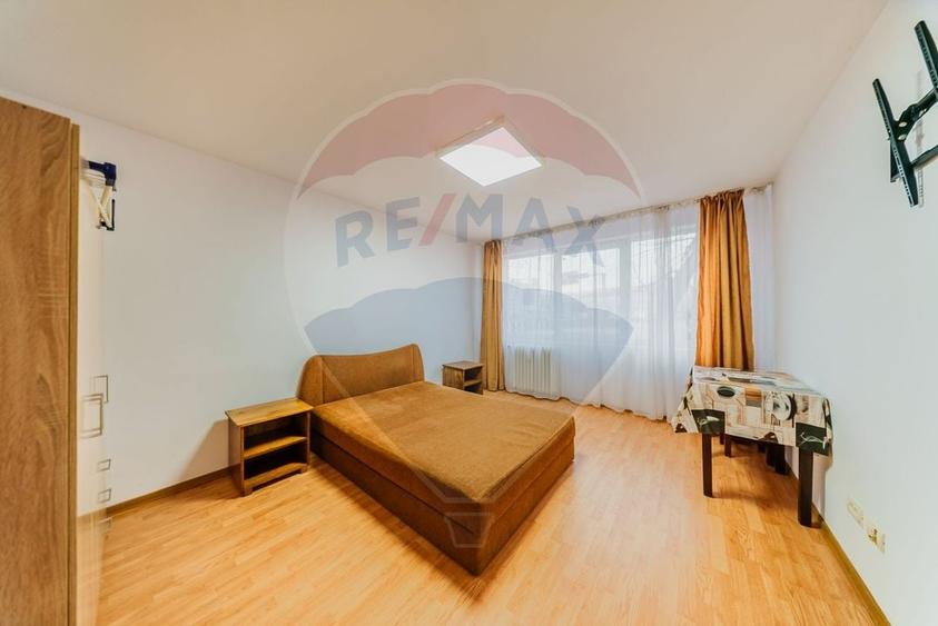 Apartament cu 2 camere decomandat, mobilat în Podgoria