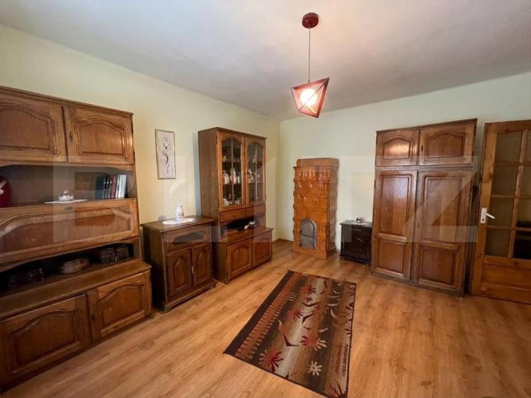 Casă cu 3 camere cu Teren 230 Mp în Central