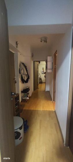 Apartament cu 2 camere decomandat în Moșilor