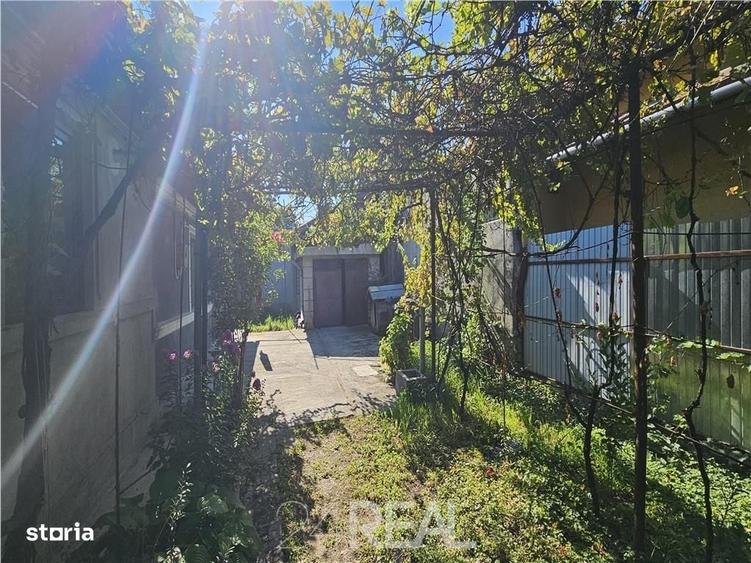 De vanzare - casa si curte mare in zona Metroului Republica - 18