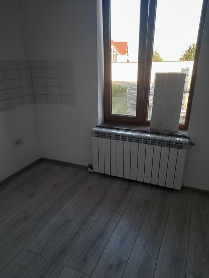 Casă cu 3 camere în Central
