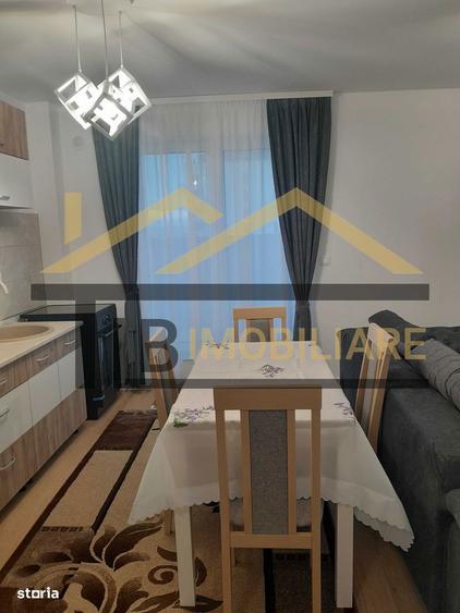 Apartament cu 2 camere decomandat, mobilat în Central