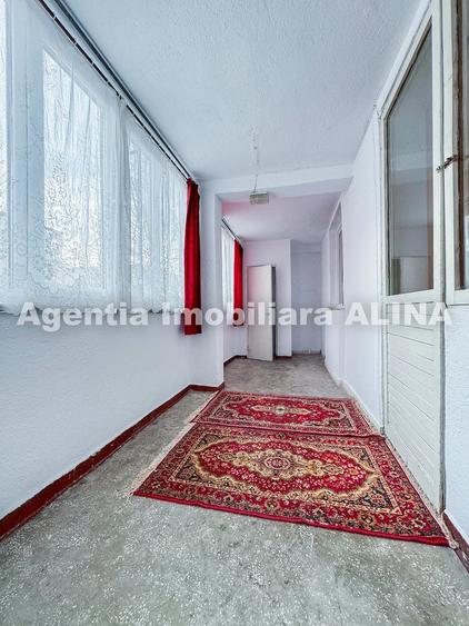 Apartament cu 2 camere semidecomandat în Dacia