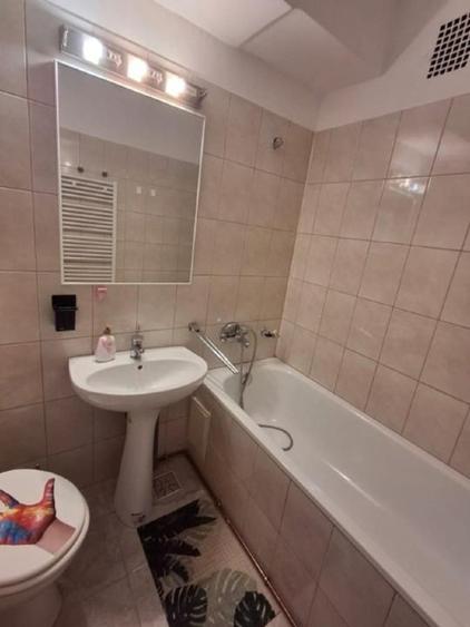 Apartament cu 2 camere decomandat, mobilat în Gara de Nord