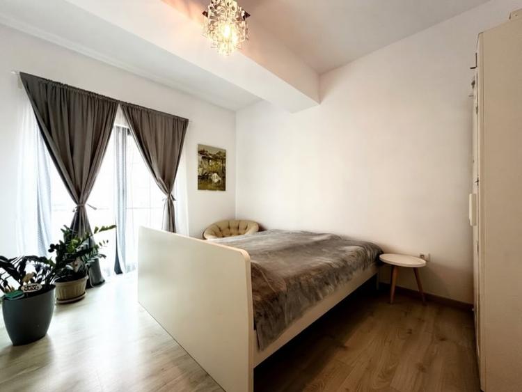 Apartament cu 3 camere decomandat, mobilat în Mamaia-Sat