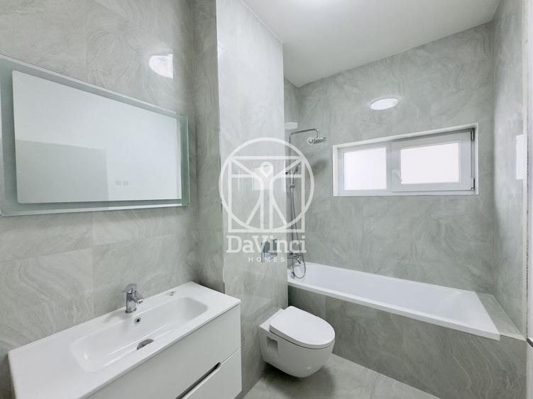 Apartament cu 3 camere semidecomandat în Exterior Vest