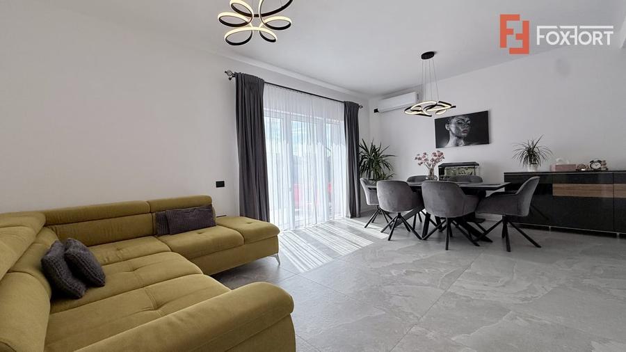 Duplex cu 4 camere cu Teren 271 Mp în Urseni