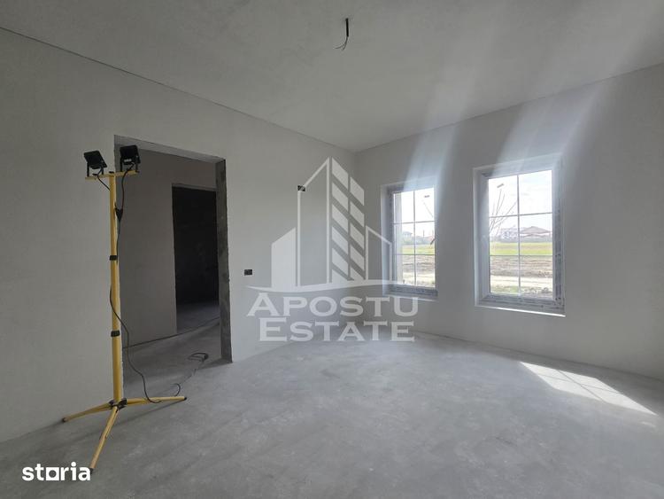 Casă cu 4 camere cu Teren 320 Mp în Șag