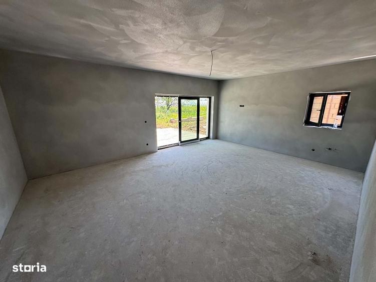 Casă cu 3 camere în Central