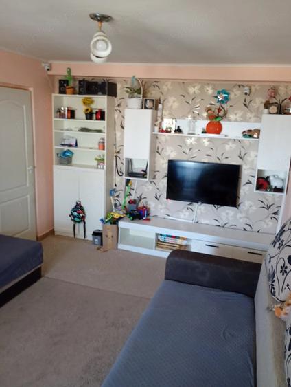 Apartament cu 2 camere semidecomandat în Drumul Taberei
