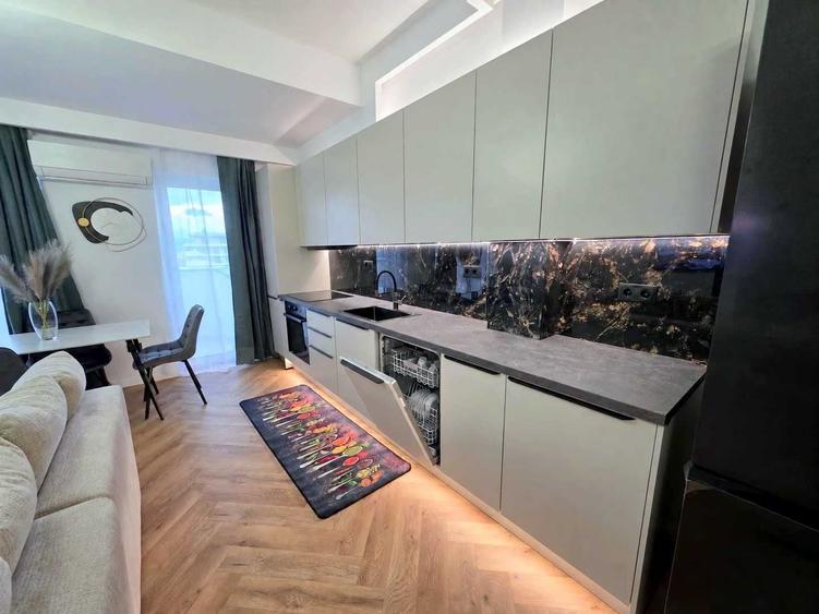 Apartament cu 2 camere semidecomandat în Florești