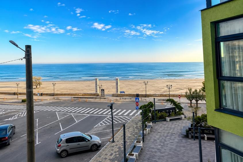 Apartament cu 2 camere semidecomandat, mobilat în Mamaia-Sat
