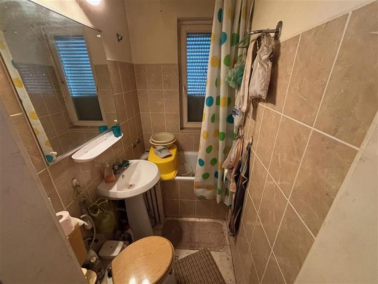 Casă cu 1 camere cu Teren 104 Mp în Unirii