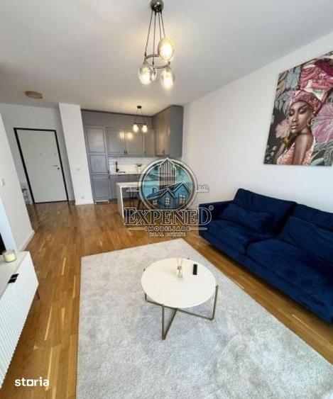 Apartament cu 2 camere semidecomandat, mobilat în 1 Mai