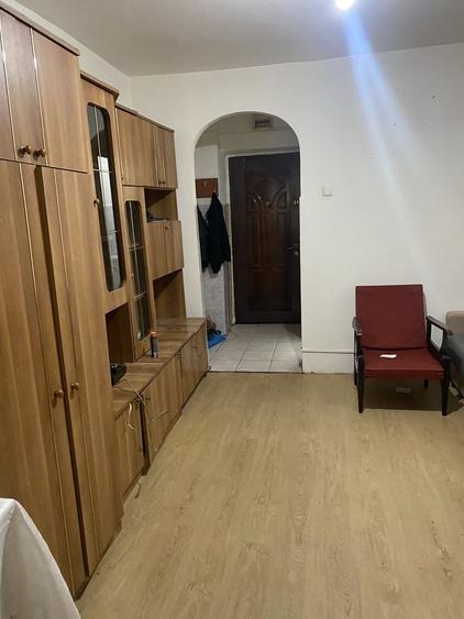 Garsonieră decomandată în Zimbru