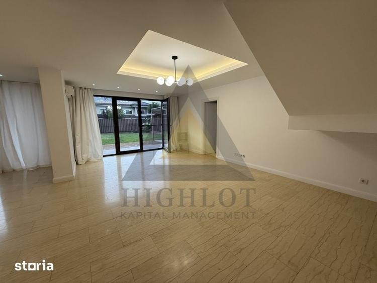 Casă cu 10 camere cu Teren 755 Mp în Nord