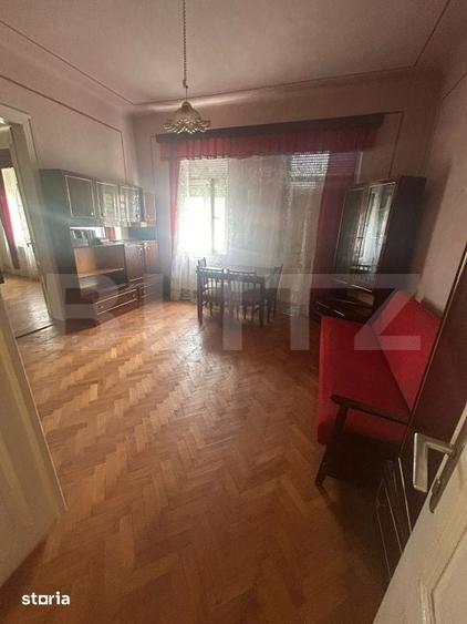 Casă cu 5 camere cu Teren 760 Mp în Soarelui
