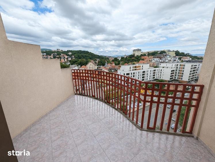 Apartament cu 3 camere decomandat în Griviței