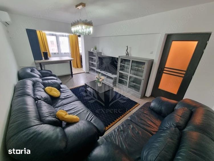 Apartament cu 3 camere decomandat, mobilat în Republicii