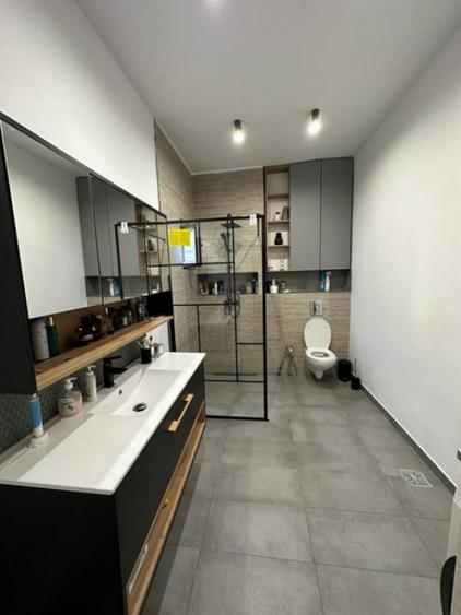 Casă cu 3 camere cu Teren 305 Mp în Central