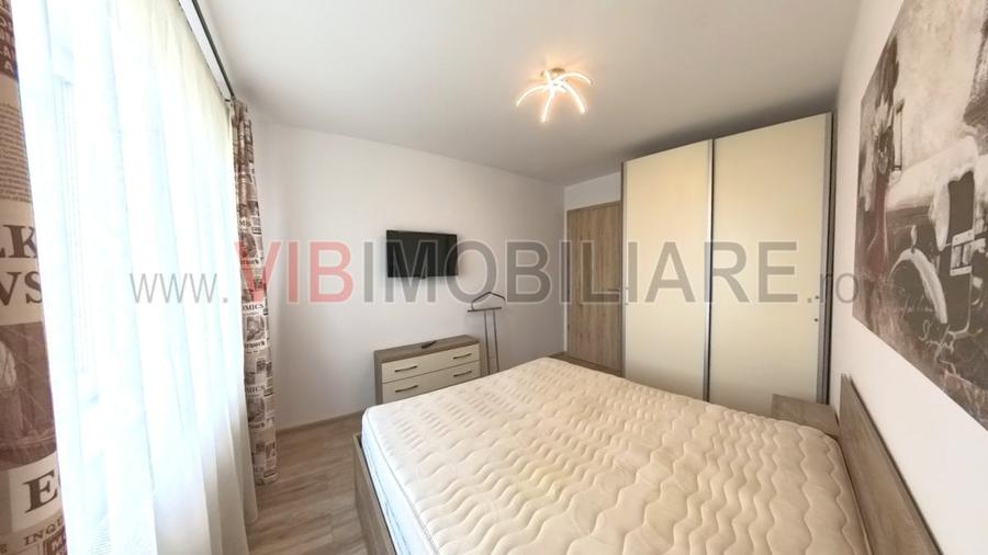 Apartament cu 2 camere semidecomandat, mobilat în Tractorul