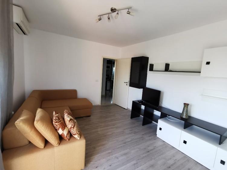 Apartament cu 2 camere decomandat, mobilat în Torontalului
